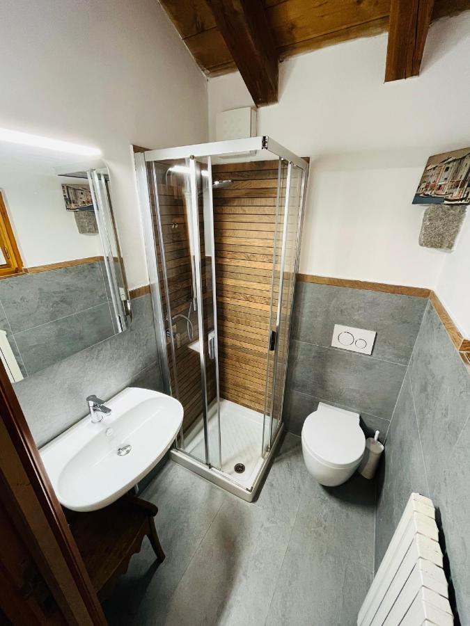 Chalet Blanc "Coeur Sapin" Courmayeur Buitenkant foto