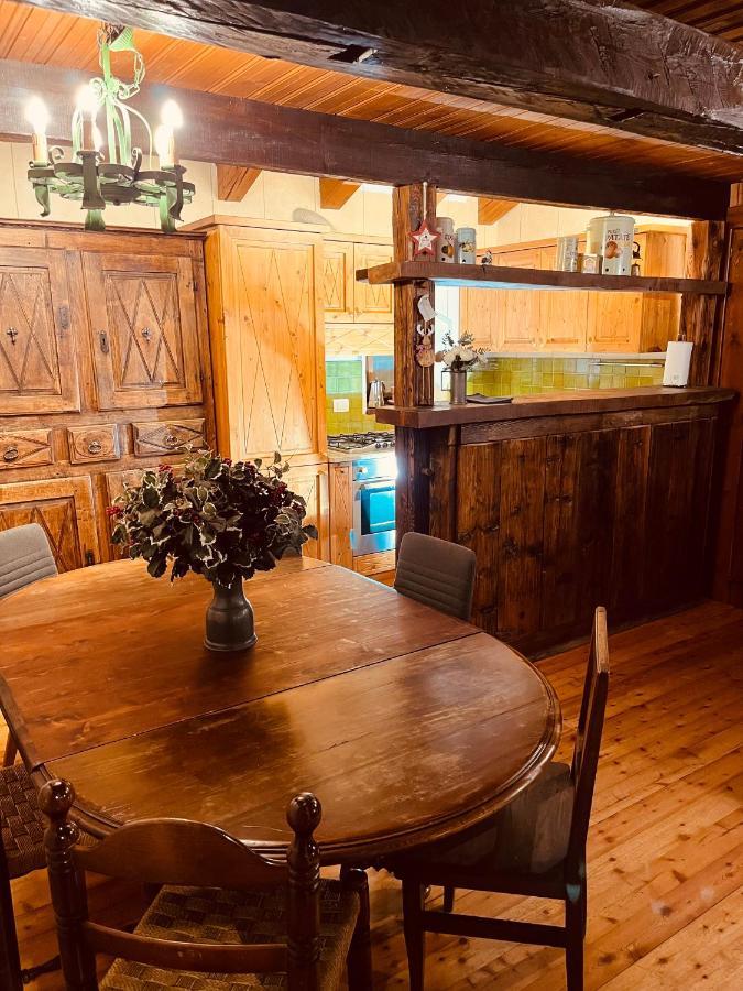 Chalet Blanc "Coeur Sapin" Courmayeur Buitenkant foto