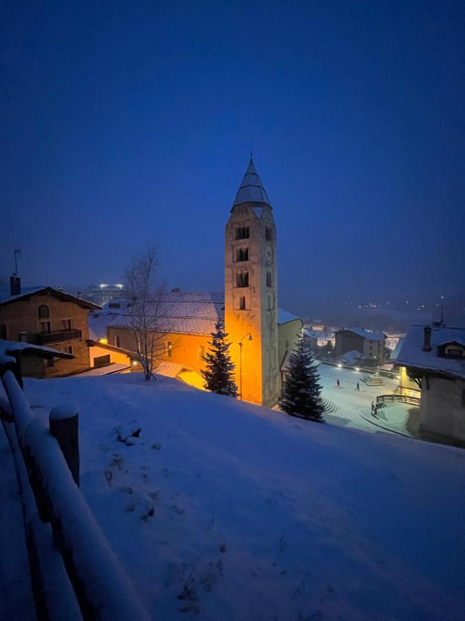 Chalet Blanc "Coeur Sapin" Courmayeur Buitenkant foto